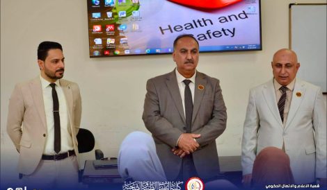 مساعد رئيس الجامعة للشؤون العلمية يتفقد انطلاق الدوام الرسمي لطلبة الدراسات الأولية للعام الدراسي 2026–2027